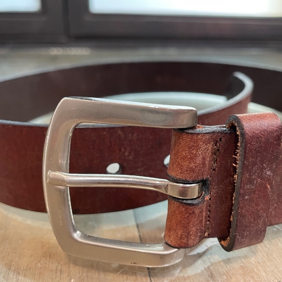 New Brown Distressed Leather Belt